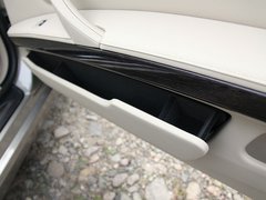 2011款 320i 豪华型