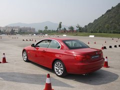 2011款 320i 豪华型
