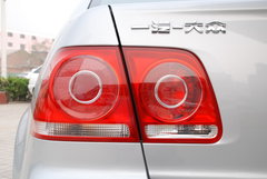 2008款 1.6L 自动 豪华型