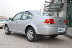 2008款 1.6L 自动 豪华型