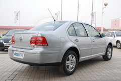 2008款 1.6L 自动 豪华型