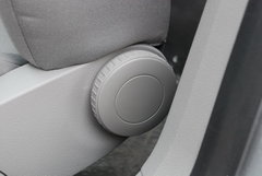 2008款 1.6L 自动 豪华型