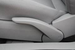 2008款 1.6L 自动 豪华型