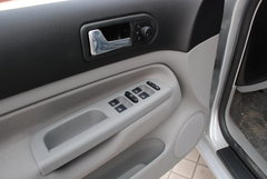 2008款 1.6L 自动 豪华型