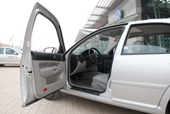 2008款 1.6L 自动 豪华型