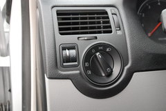 2008款 1.6L 自动 豪华型