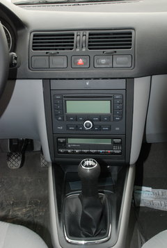 2008款 1.6L 自动 豪华型