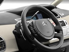 2009款 2.0L 自动 豪华型 7座