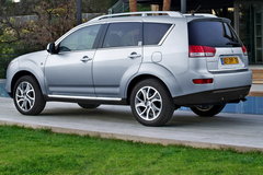 2009款 2.0L 自动 豪华型 7座