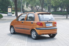 2009款 1.0L 手动 舒适型
