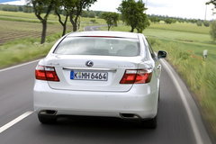 2007款 600hL 5.0L CVT 尊贵加长版