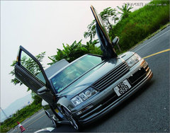 2007款 600hL 5.0L CVT 尊贵加长版