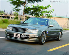 2007款 600hL 5.0L CVT 尊贵加长版