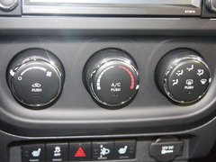 2009款 2.4L 自动 限量版 5座