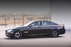 2009款 730Li 3.0L 豪华型