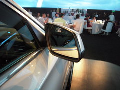 2009款 730Li 3.0L 豪华型