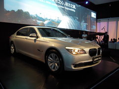 2009款 730Li 3.0L 豪华型