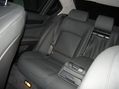 2009款 730Li 3.0L 豪华型
