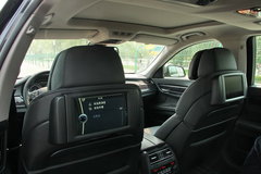 2009款 730Li 3.0L 豪华型
