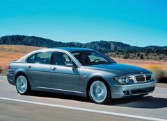 2009款 730Li 3.0L 豪华型