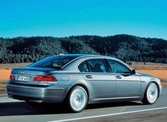 2009款 730Li 3.0L 豪华型