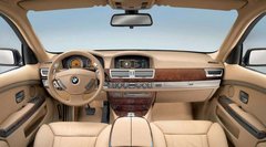 2009款 730Li 3.0L 豪华型