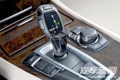 2009款 730Li 3.0L 豪华型
