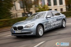 2009款 730Li 3.0L 豪华型