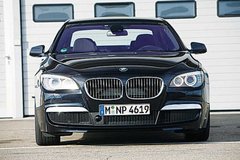 2009款 730Li 3.0L 豪华型