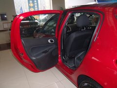 2010款 三厢 1.6L 自动 驭乐版