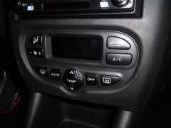 2010款 三厢 1.6L 自动 驭乐版