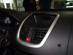 2010款 三厢 1.6L 自动 驭乐版