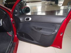 2010款 三厢 1.6L 自动 驭乐版