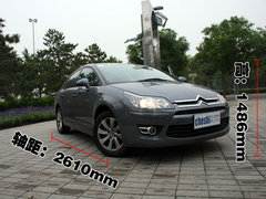 2010款 两厢 2.0L 自动 时尚型