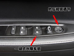 2010款 两厢 2.0L 自动 时尚型