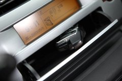 2010款 两厢 2.0L 自动 时尚型