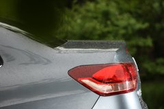 2010款 两厢 2.0L 自动 时尚型