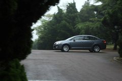 2010款 两厢 2.0L 自动 时尚型