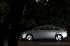 2010款 两厢 2.0L 自动 时尚型