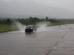 2009款 2.7L 自动 两驱精英版 5座