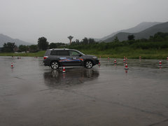2009款 2.7L 自动 两驱精英版 5座