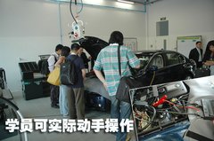 2009款 320i 2.0L 时尚型
