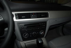 2009款 320i 2.0L 时尚型
