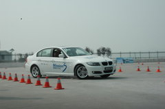 2009款 320i 2.0L 时尚型