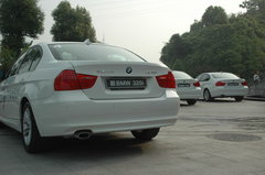 2009款 320i 2.0L 时尚型
