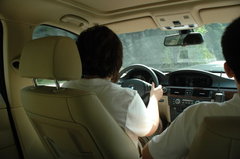 2009款 320i 2.0L 时尚型