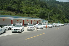 2009款 320i 2.0L 时尚型