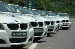 2009款 320i 2.0L 时尚型