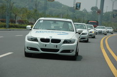 2009款 320i 2.0L 时尚型