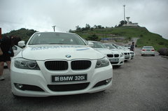 2009款 320i 2.0L 时尚型